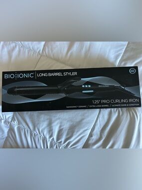 Bio Ionic 1.25" Pro Long Barrel Styling Iron - Black. Never been used!